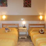 Апартаменти Adorable For 8 People Close To The Sea