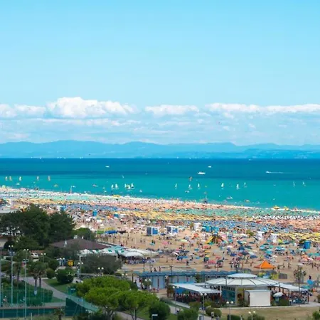 Adorable For 8 People Close To The Sea Apartman *