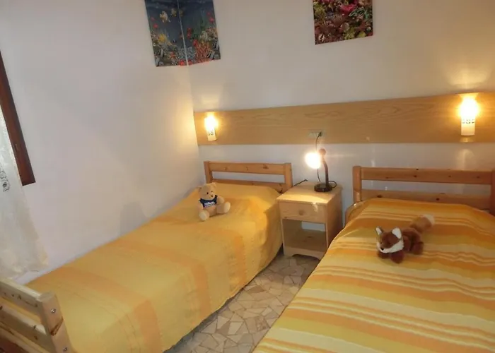 Adorable For 8 People Close To The Sea