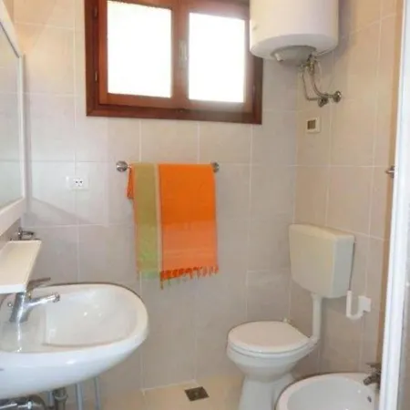 Adorable For 8 People Close To The Sea Apartment