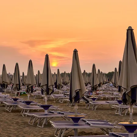 Adorable For 8 People Close To The Sea * Bibione